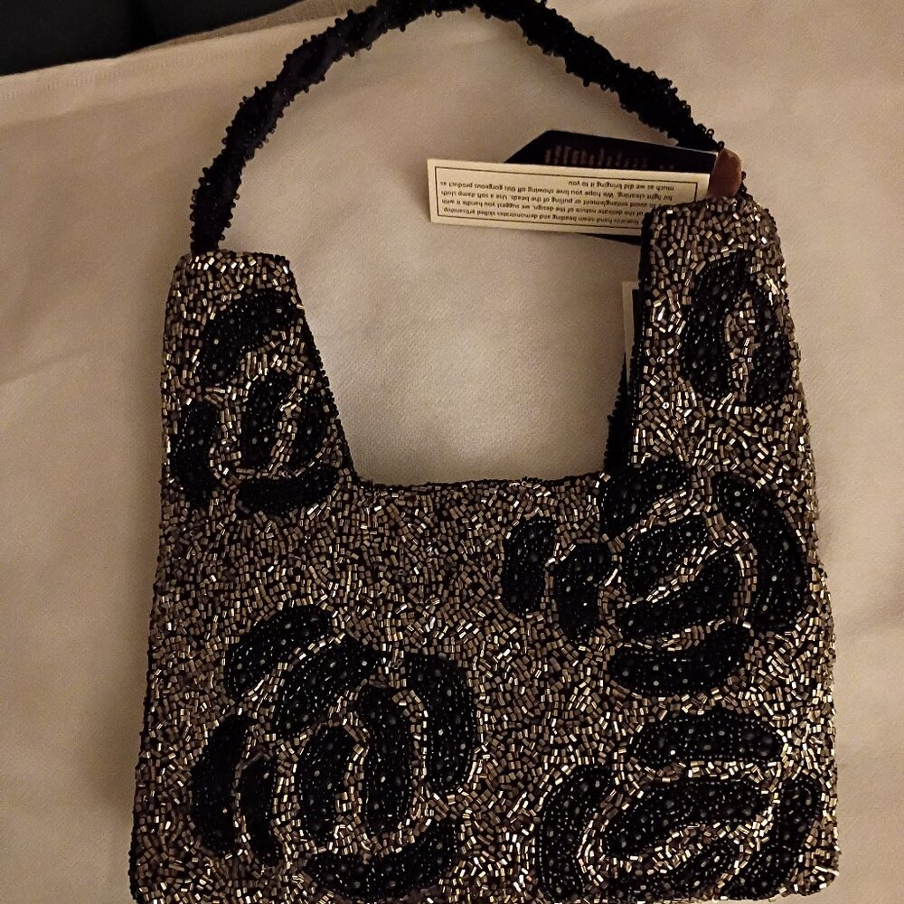 FROM INDIA TO YOU  BEADED PURSE SILVER AND BLACK  NWT